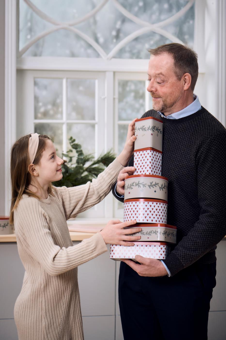 Plätzchendose mit Weihnachtsgirlande von Ib Laursen, Ø 16,8 cm